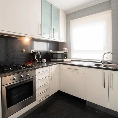 Apartament Em Com Piscina