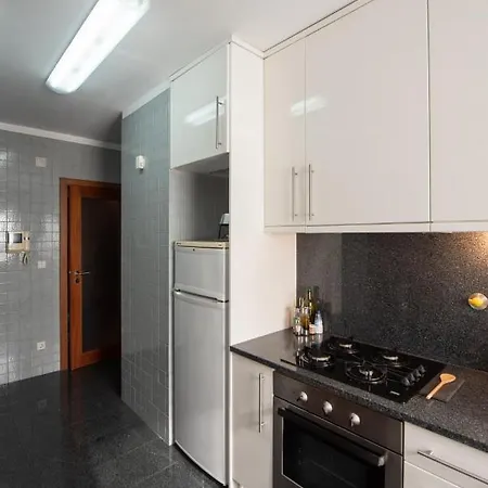 Em Com Piscina Matosinhos