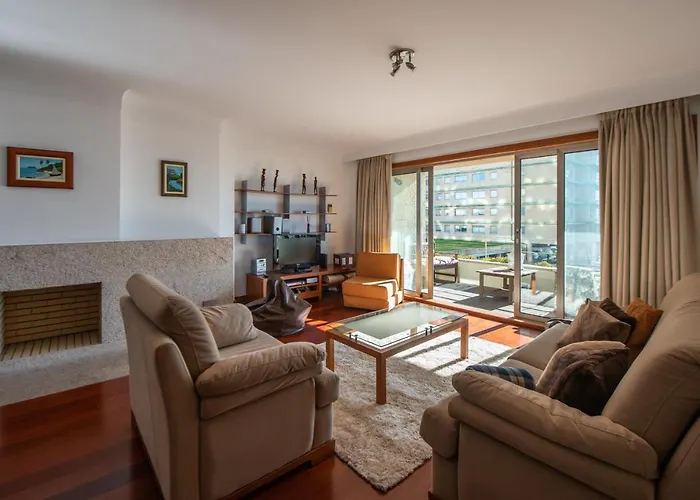 Apartament Em Com Piscina