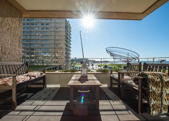 Em Com Piscina Apartment Matosinhos (Porto)