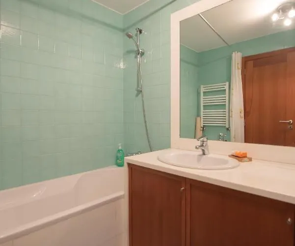 Apartament Em Com Piscina *