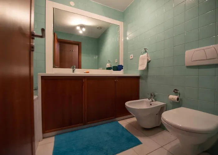 Em Com Piscina * 马托西纽什