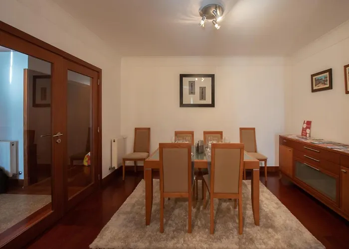 Apartment Em Com Piscina *